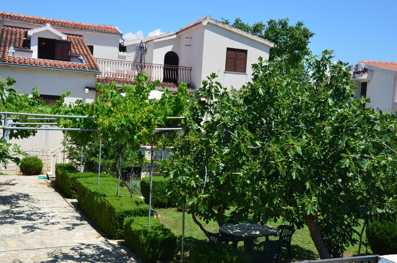 Apartments Dara Rogoznica  Zewnętrze zdjęcie